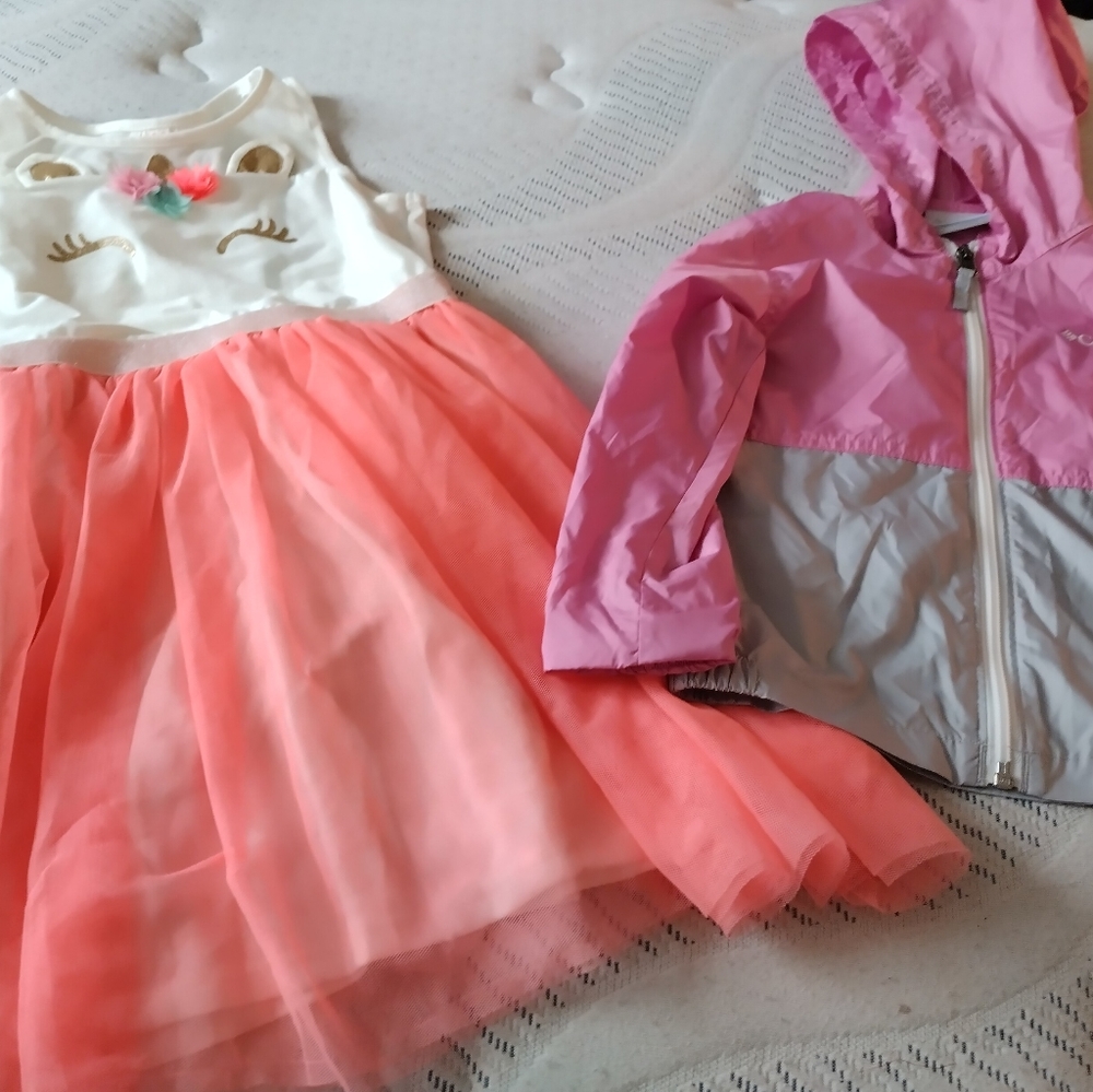Girl's clothing bundle